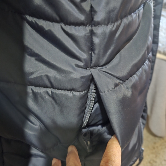 Tottenham Hotspur puffer coat. UK size 16 - Picture 3 of 12